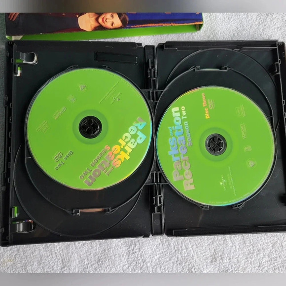 Parks and Recreation Season Two DVD - Picture 5 of 6